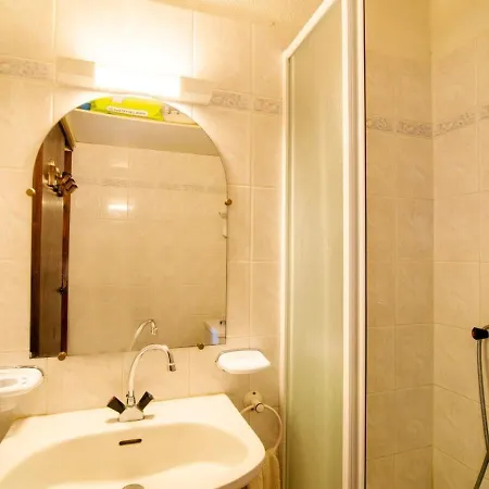 Apartment 2p Avec Loggia Fermee, Proche A St-cyprien - Fr-1-225d-131 Saint-Cyprien (Pyrenees-Orientales)